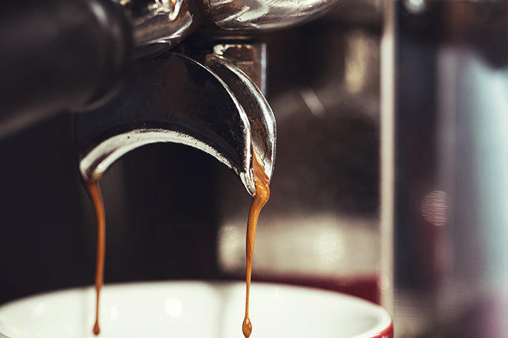Guide pour faire un espresso parfait avec une machine à percolateur par  Coffee-Webstore